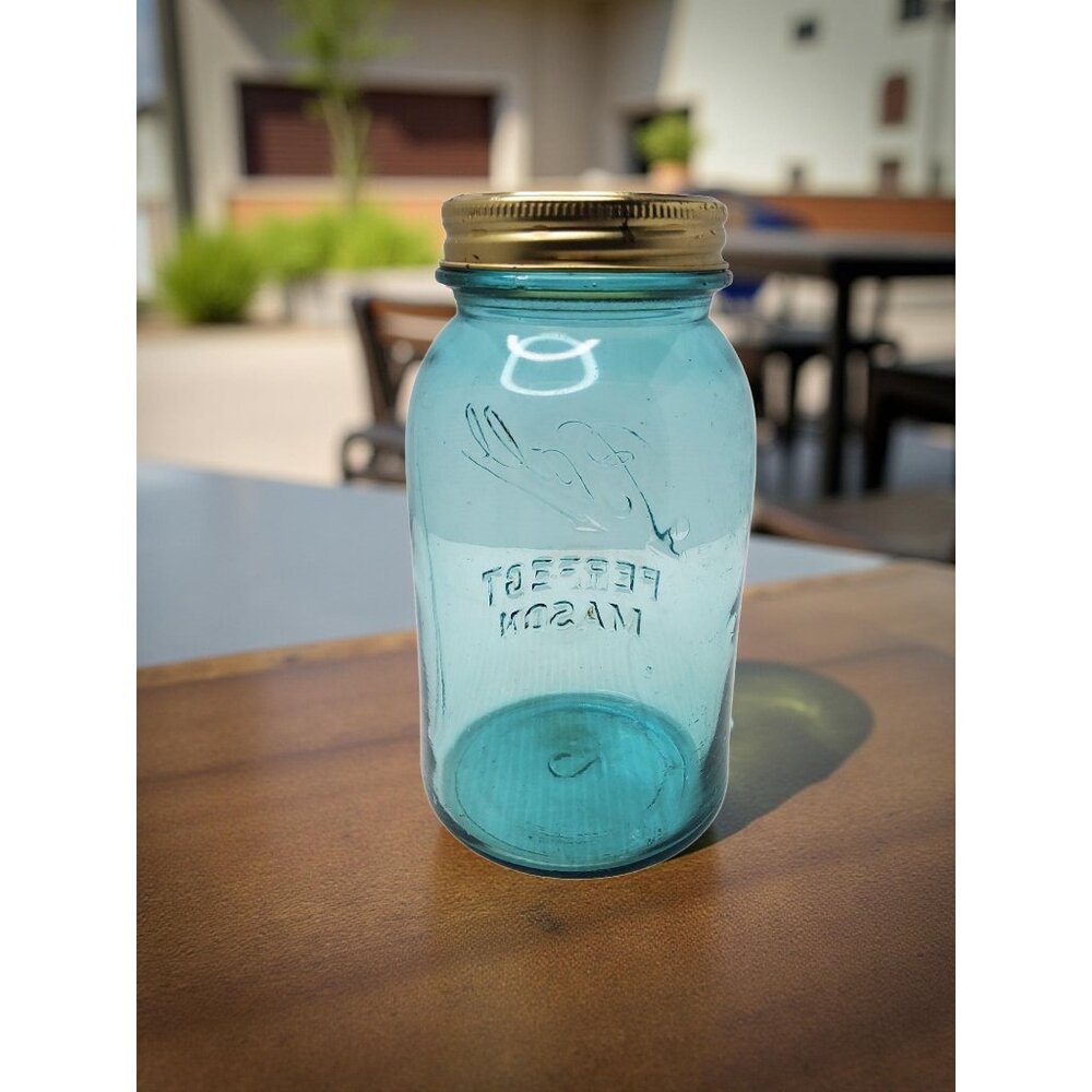 Antique Ball Mason Jar, Blue Glass 1-Quart with Metal Lid